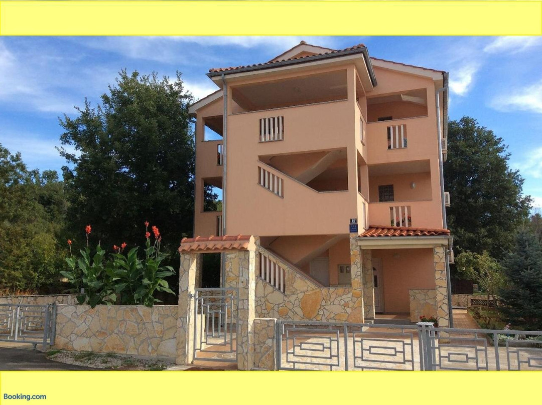 Apartments Coral, Klimno, Island Krk