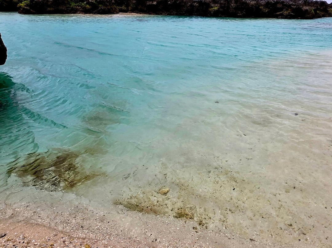 Sugira Beach景点图片
