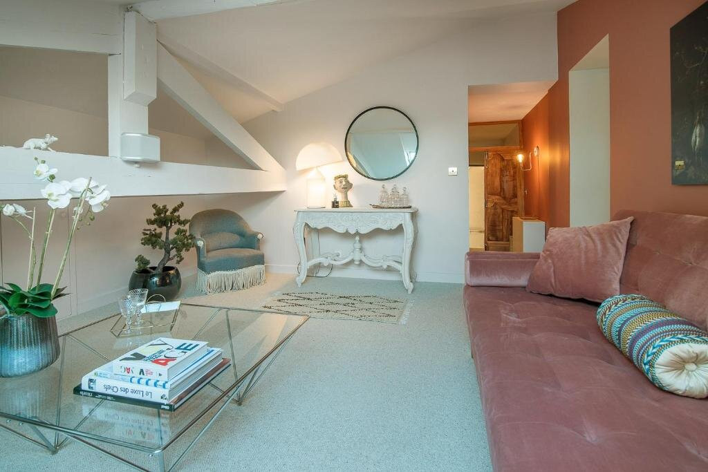 Les Suites Du Midi主图