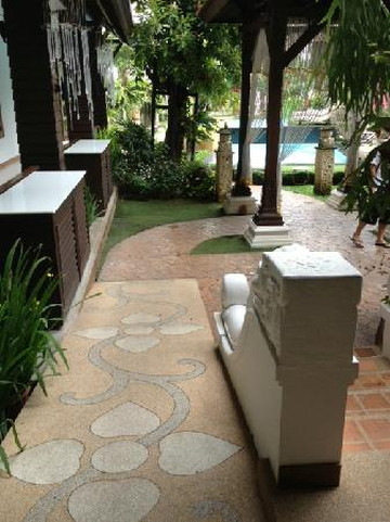 塔尼阔德查斯里酒店主图