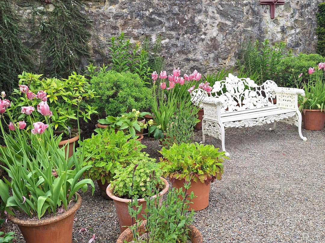 Plas Cadnant Hidden Gardens-Menai Bridge必去景点