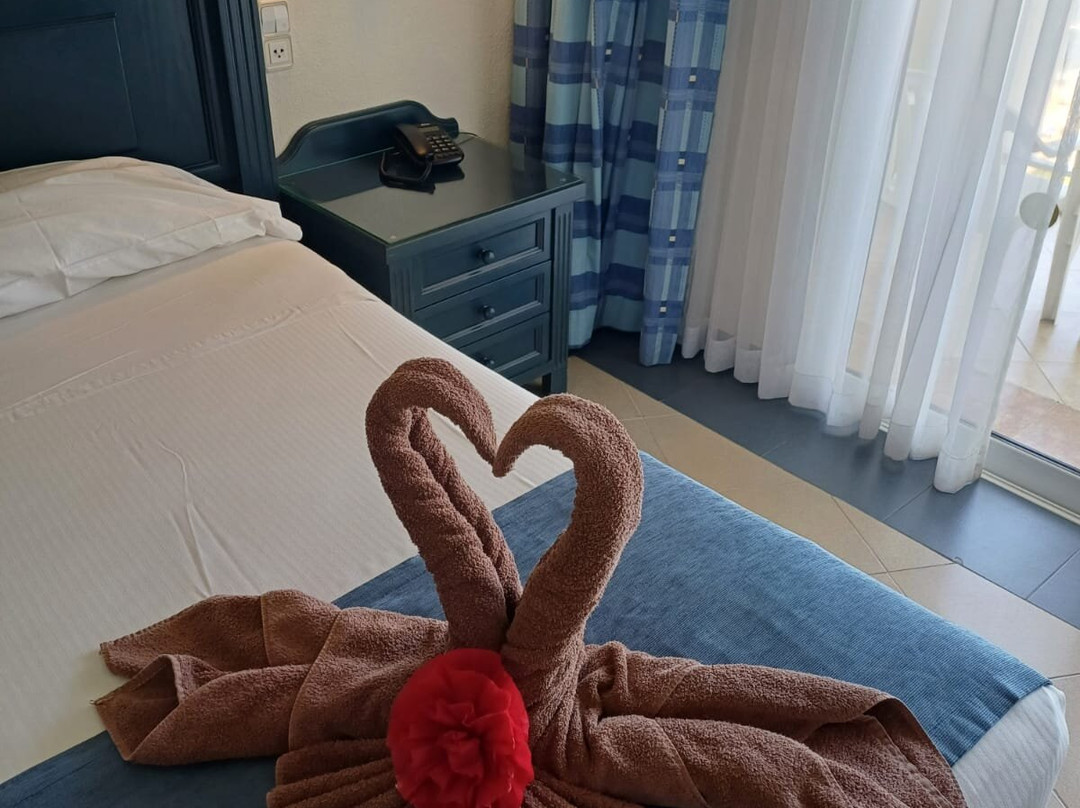 翡翠湾悦宜湾酒店主图