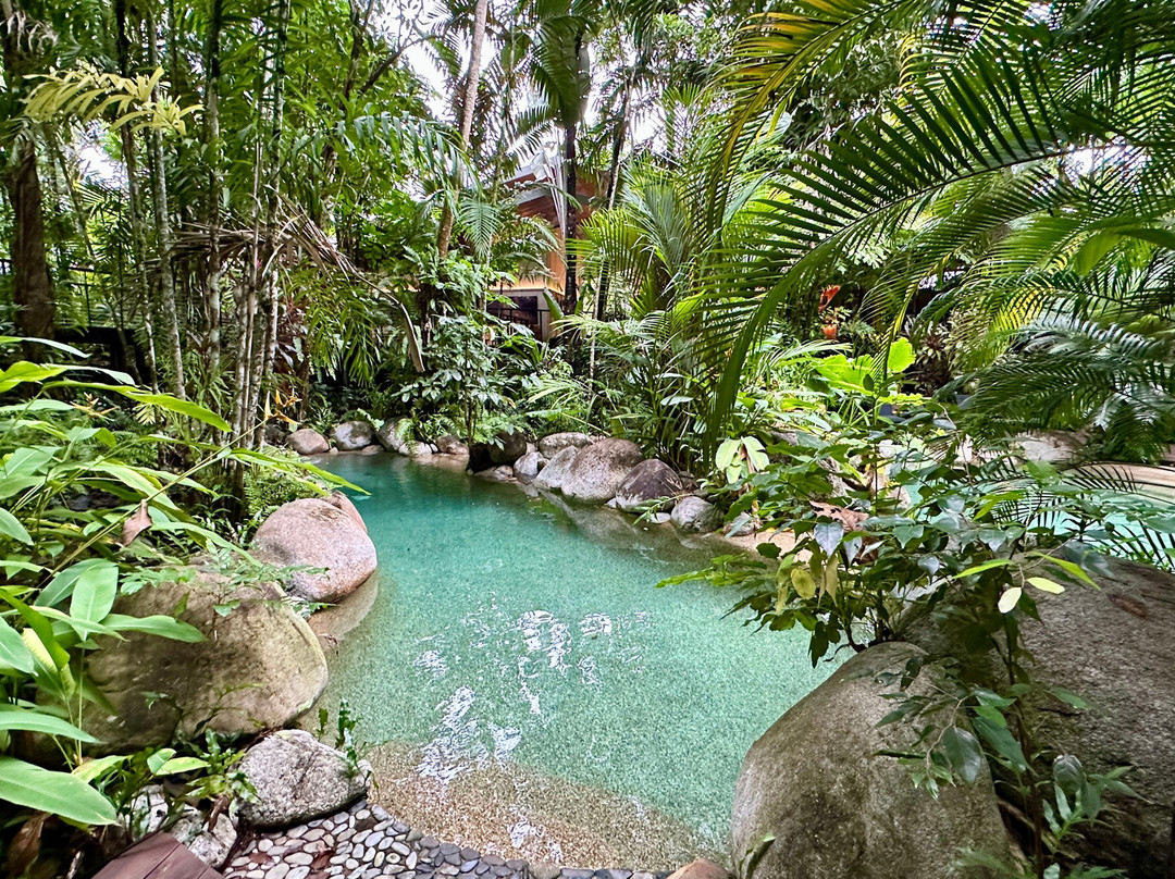 希尔奇橡树酒店主图