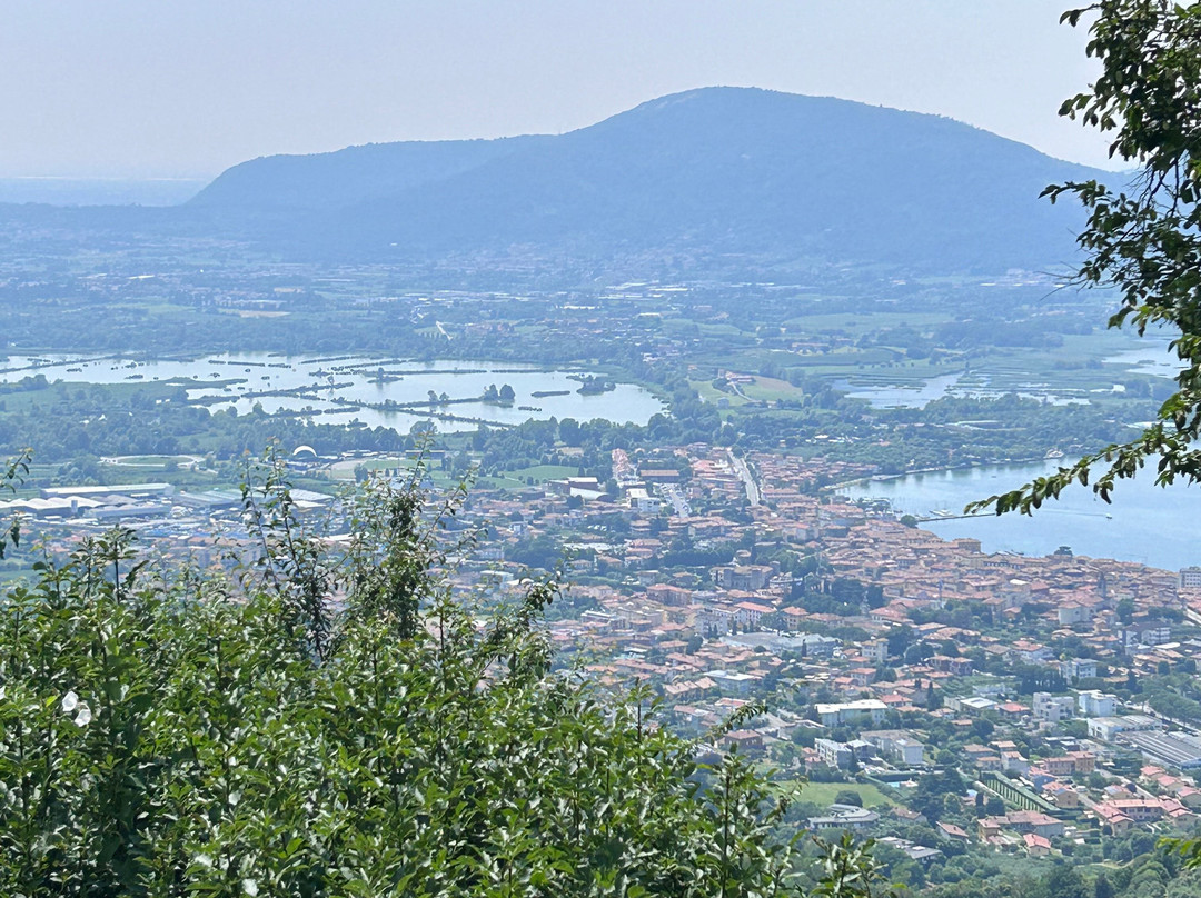 拉泰莎农庄酒店主图