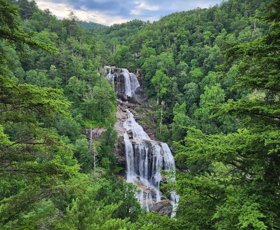 Whitewater Falls-Sapphire必去景点