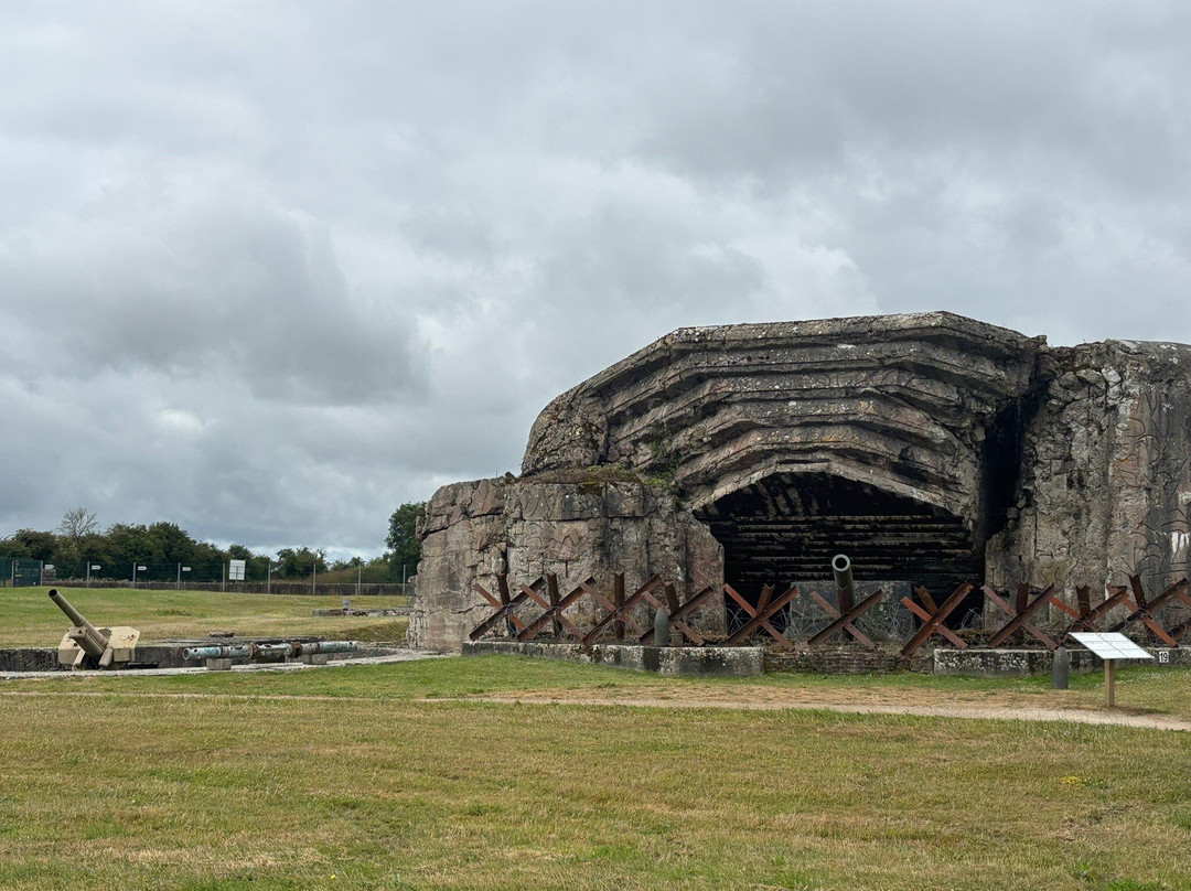 Normandy Jeep Tours-Sainte-Mere-Eglise必去景点