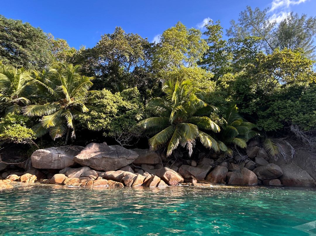 Banana Sea Club-Anse Boileau必去景点