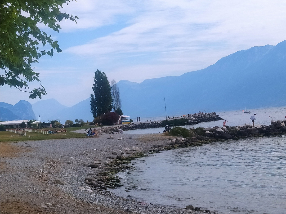 Spiaggia Degli Ulivi-Toscolano-Maderno必去景点