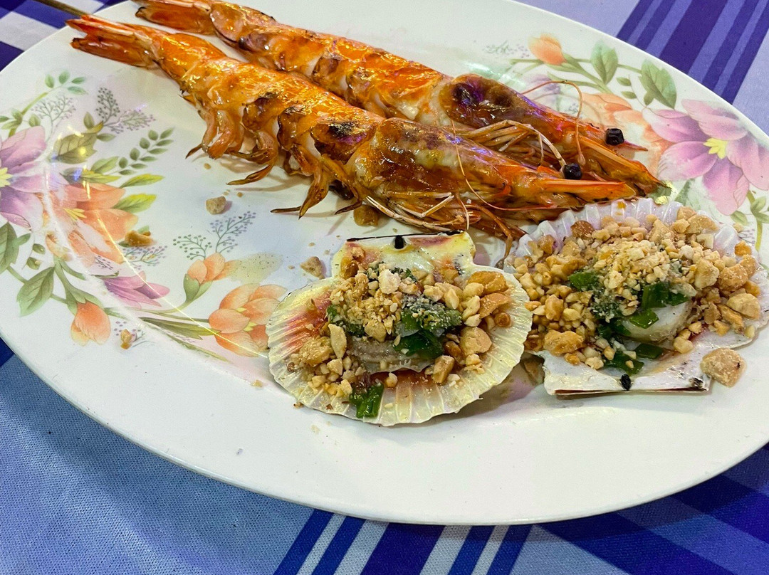 Vespa Rouge-胡志明市必去景点