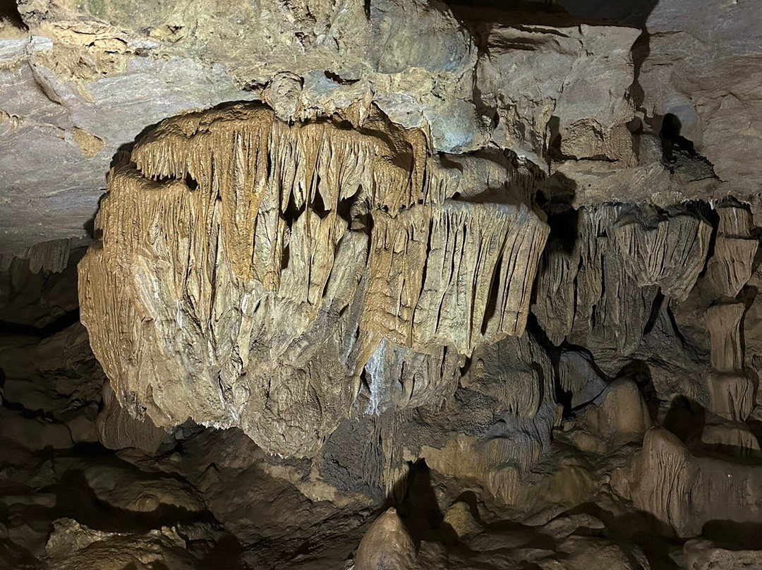 Nguom Ngao Cave-高平必去景点