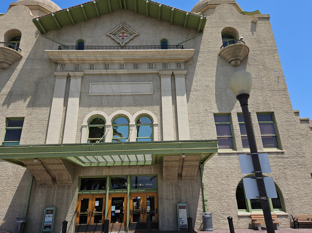 加利福尼亚州圣贝纳迪诺希尔顿花园酒店主图