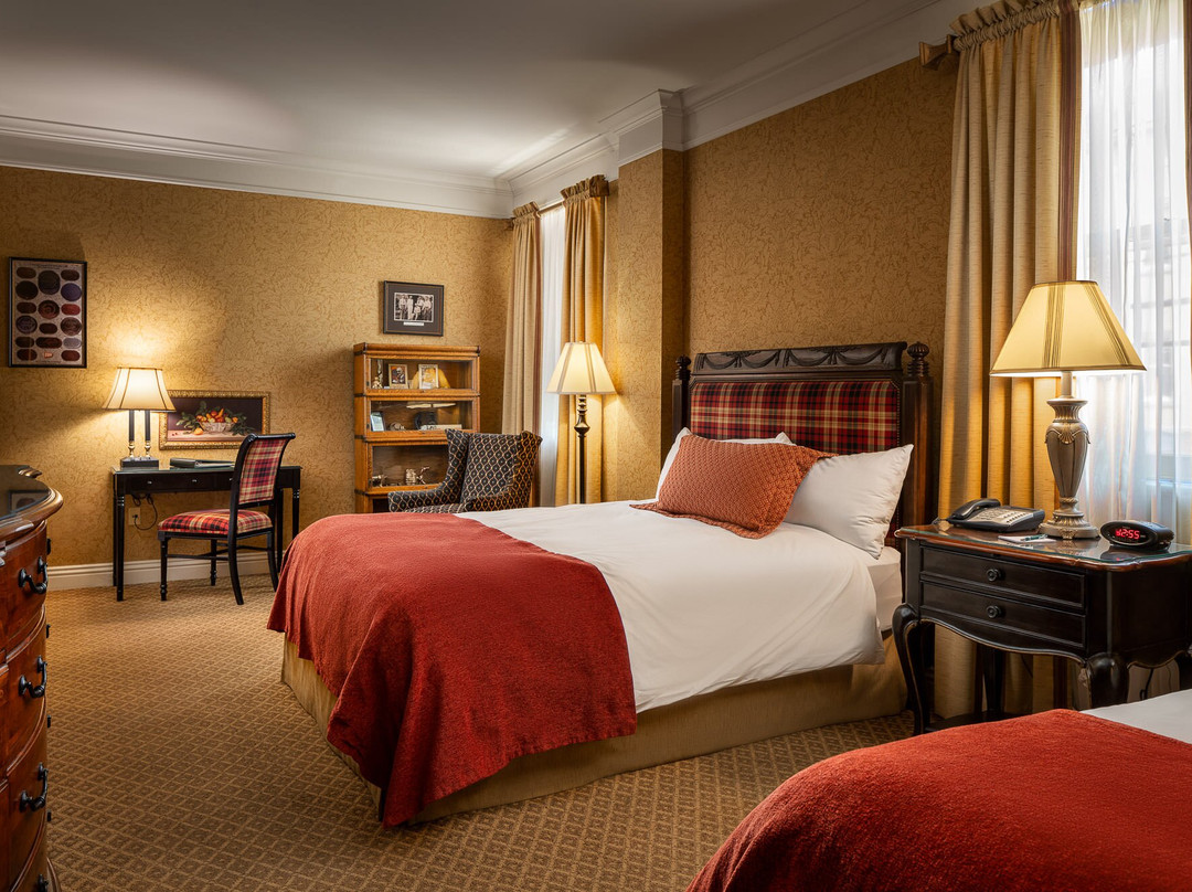 Charley Creek Inn主图