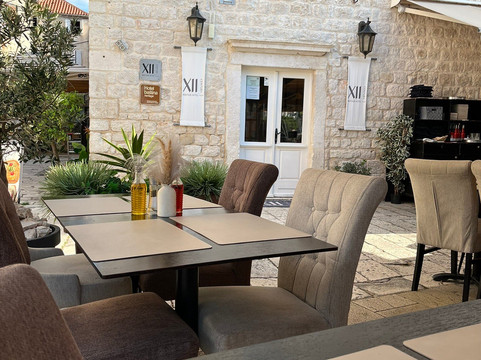 XII Century Heritage Hotel主图