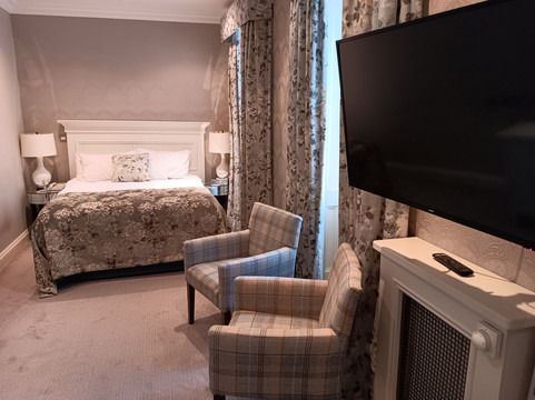 旧光大饭店主图