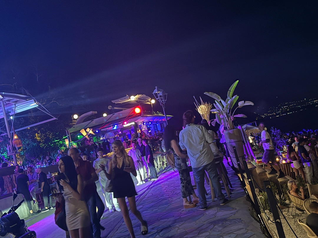 Stavento Blue Bar-Platamon必去景点