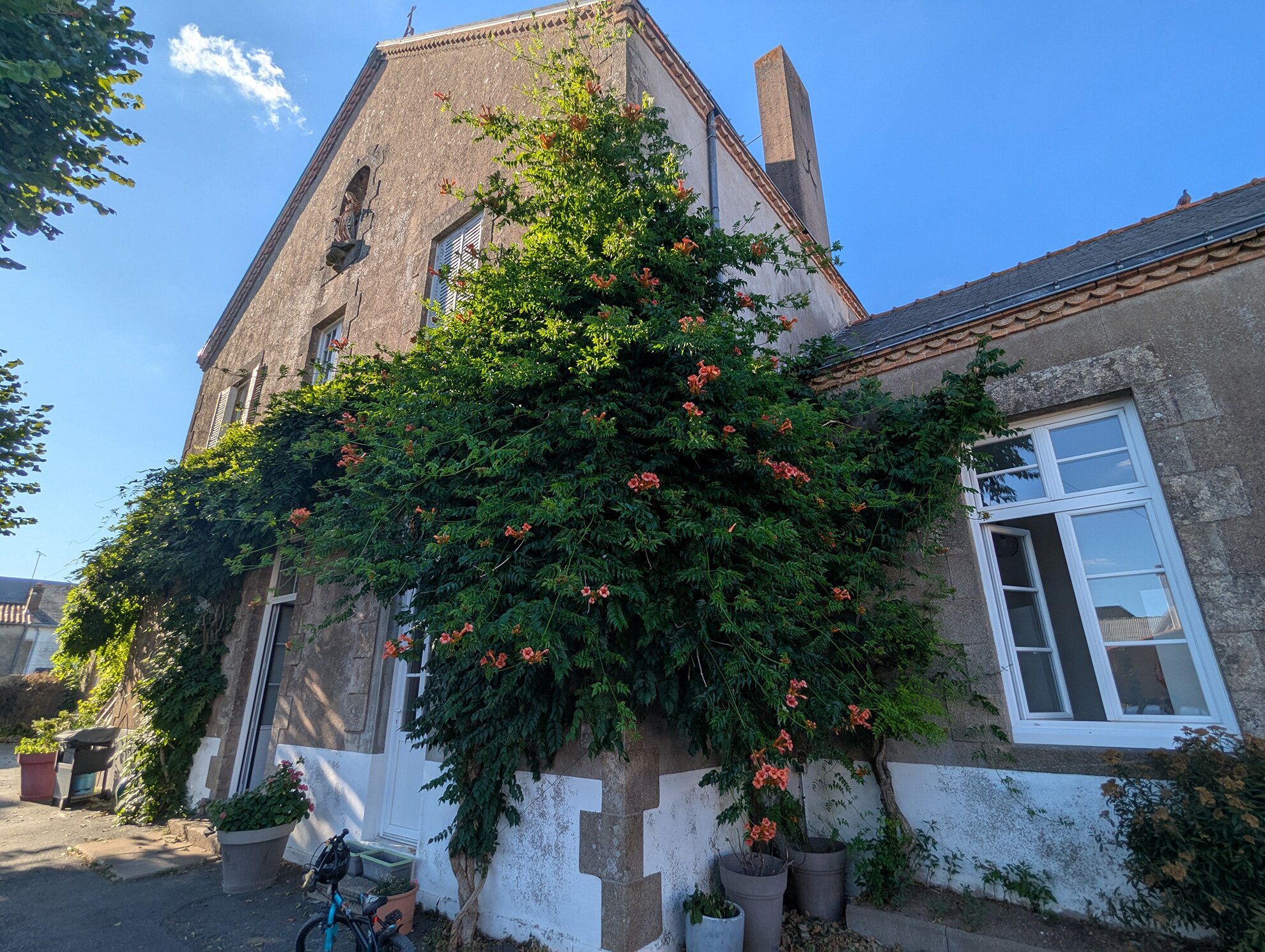 La Bonne Ecole-官方