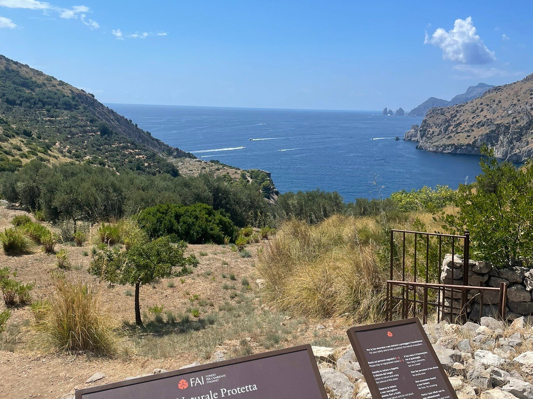 Baia di Ieranto-马萨卢布伦塞必去景点