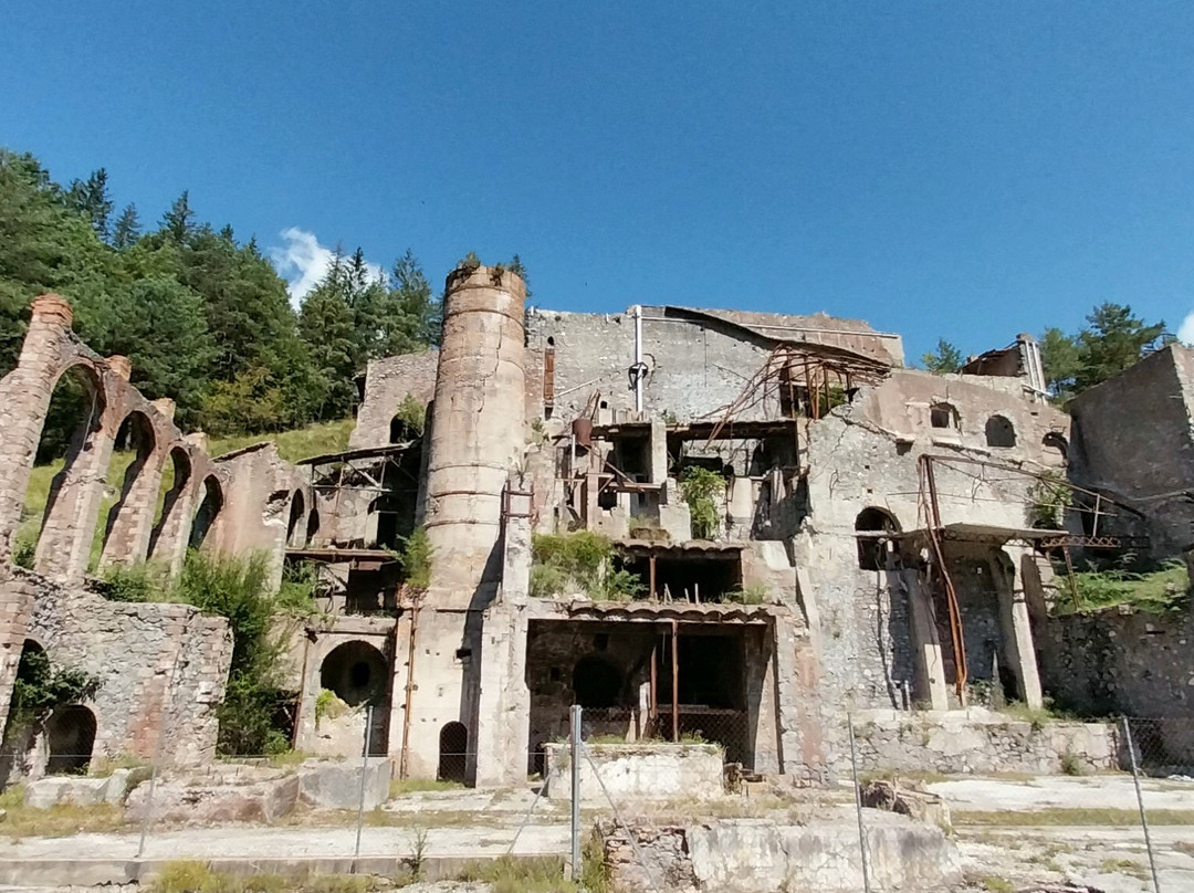 Museu del Ciment de Castellar de n'Hug-Castellar de n'Hug必去景点