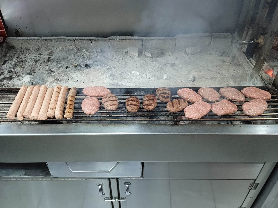 O Thessalos Kai Oi Geyseis Toy