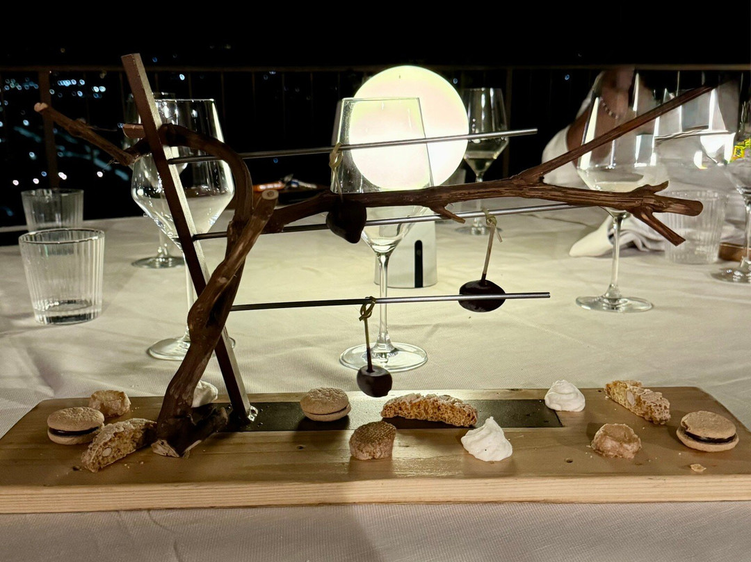 洛坎达拉坎多拉酒店主图