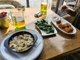 Angus Plaza Bar And Grill