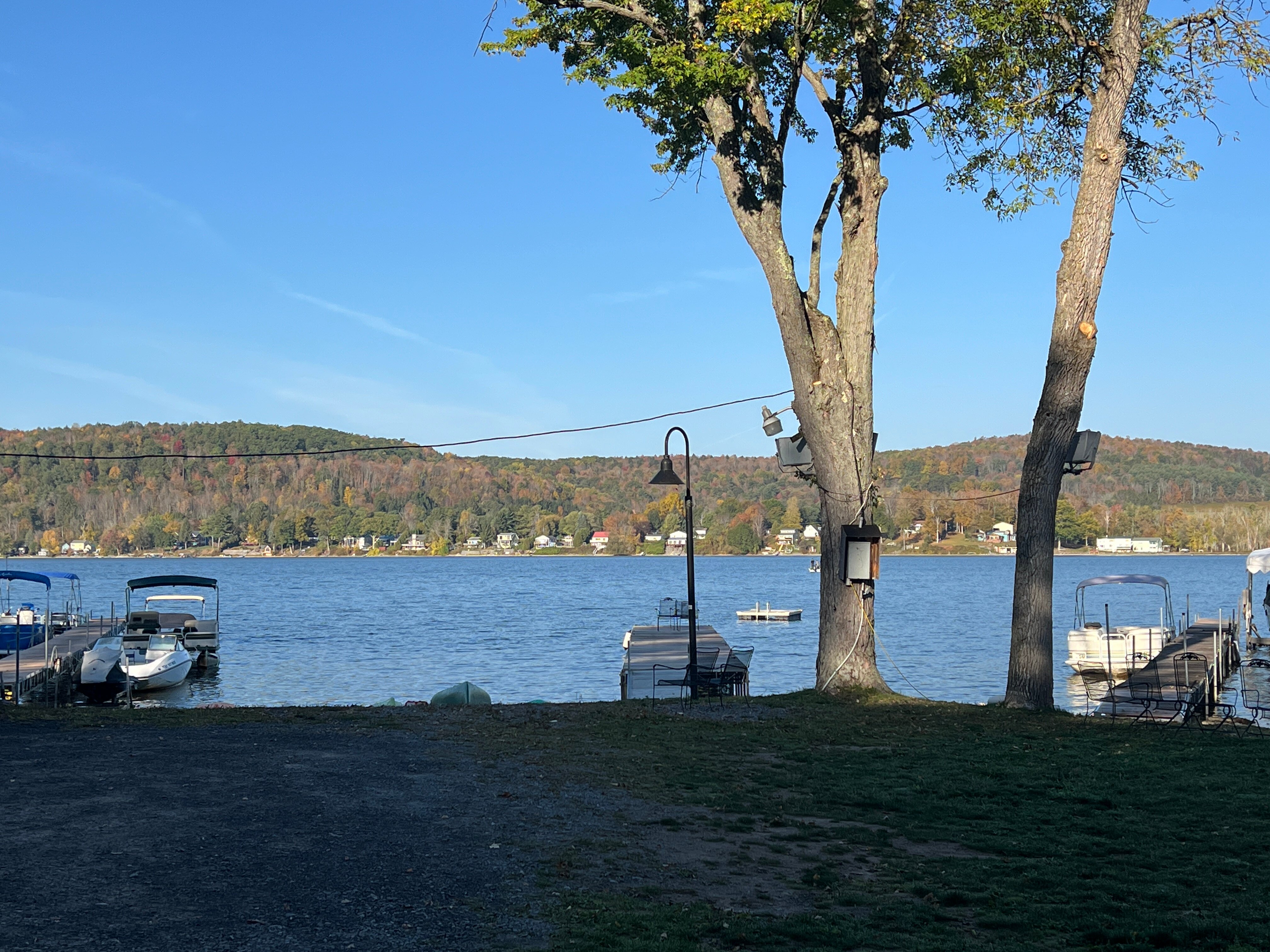 The Lake House-官方