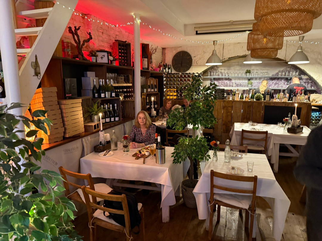 Topsham Wine Cellar