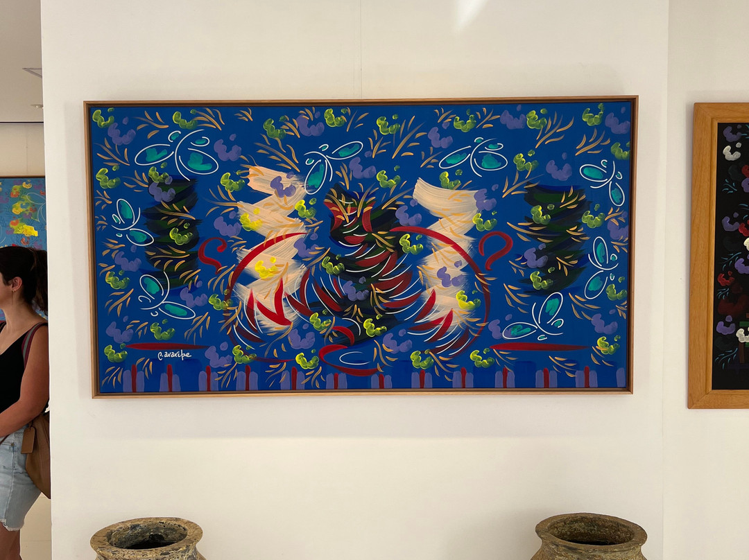 Galeria e Fundação Oscar Araripe-蒂拉登特斯必去景点