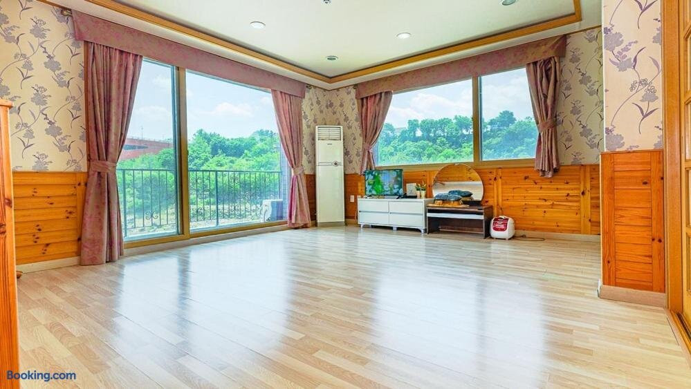 Cheorwon Sun Benest Pension