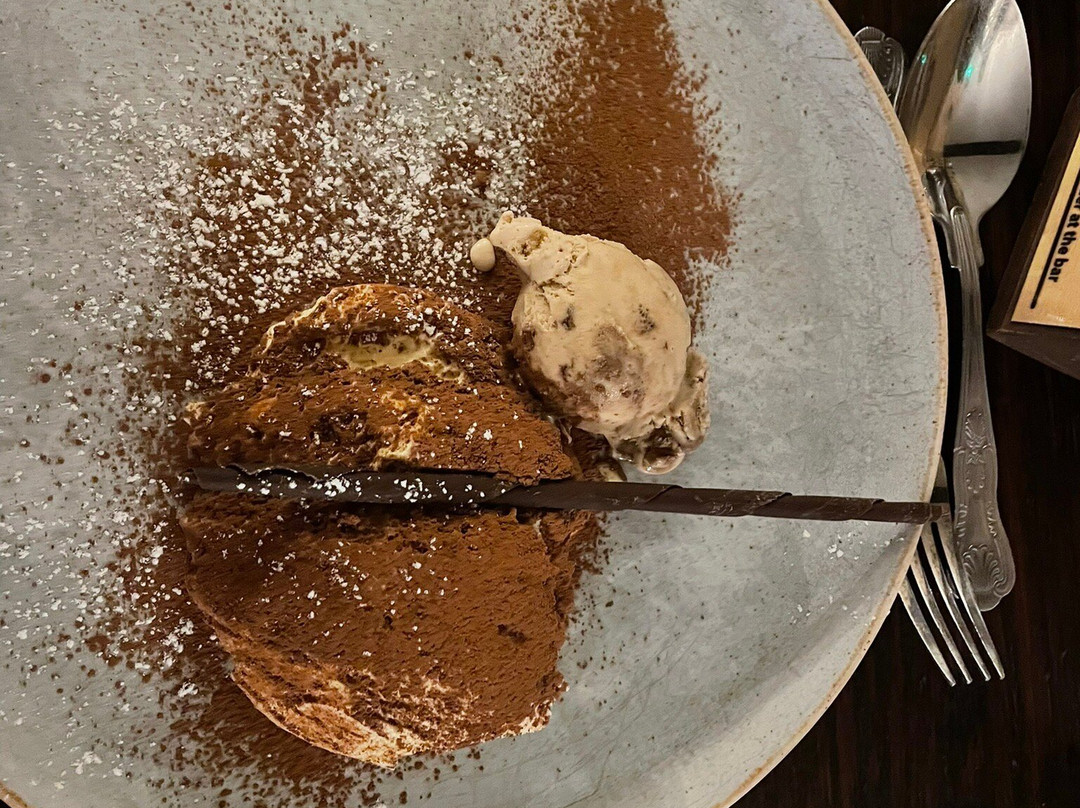 The Bear Hotel主图