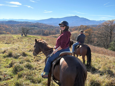 Blowing Rock Trail Rides-布洛英罗克必去景点