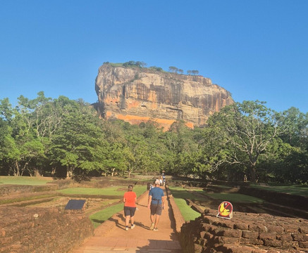 Lanka Budget Tours-康提必去景点