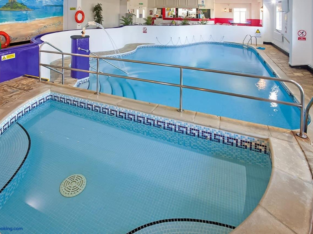 Kenegie Manor Holiday Park