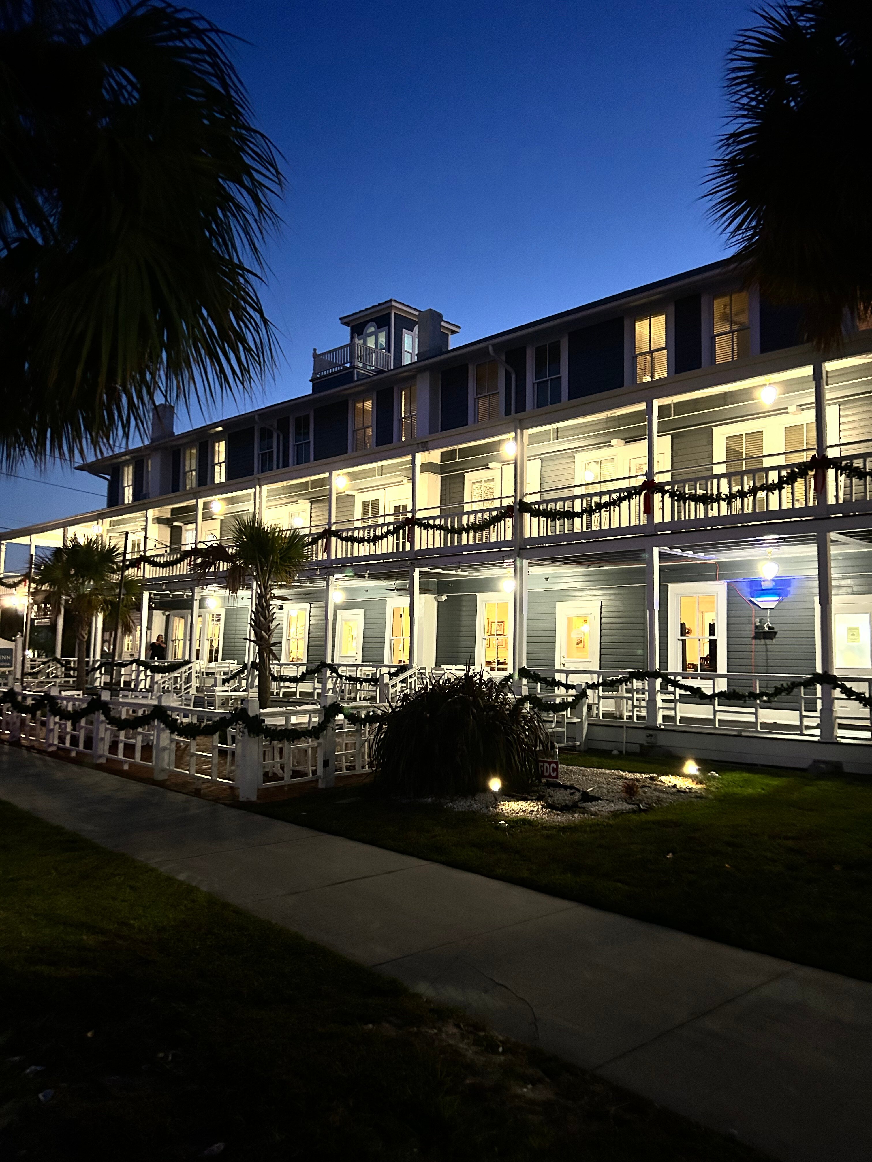 The Gibson Inn-官方