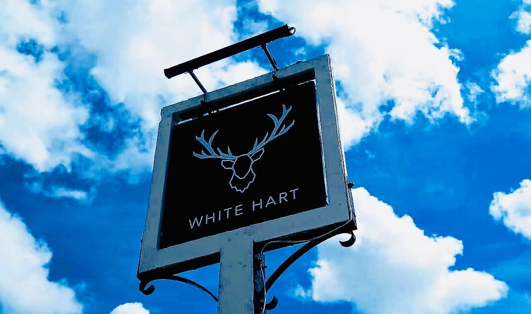 The White Hart (Top of Town)-贝辛斯托克必去景点