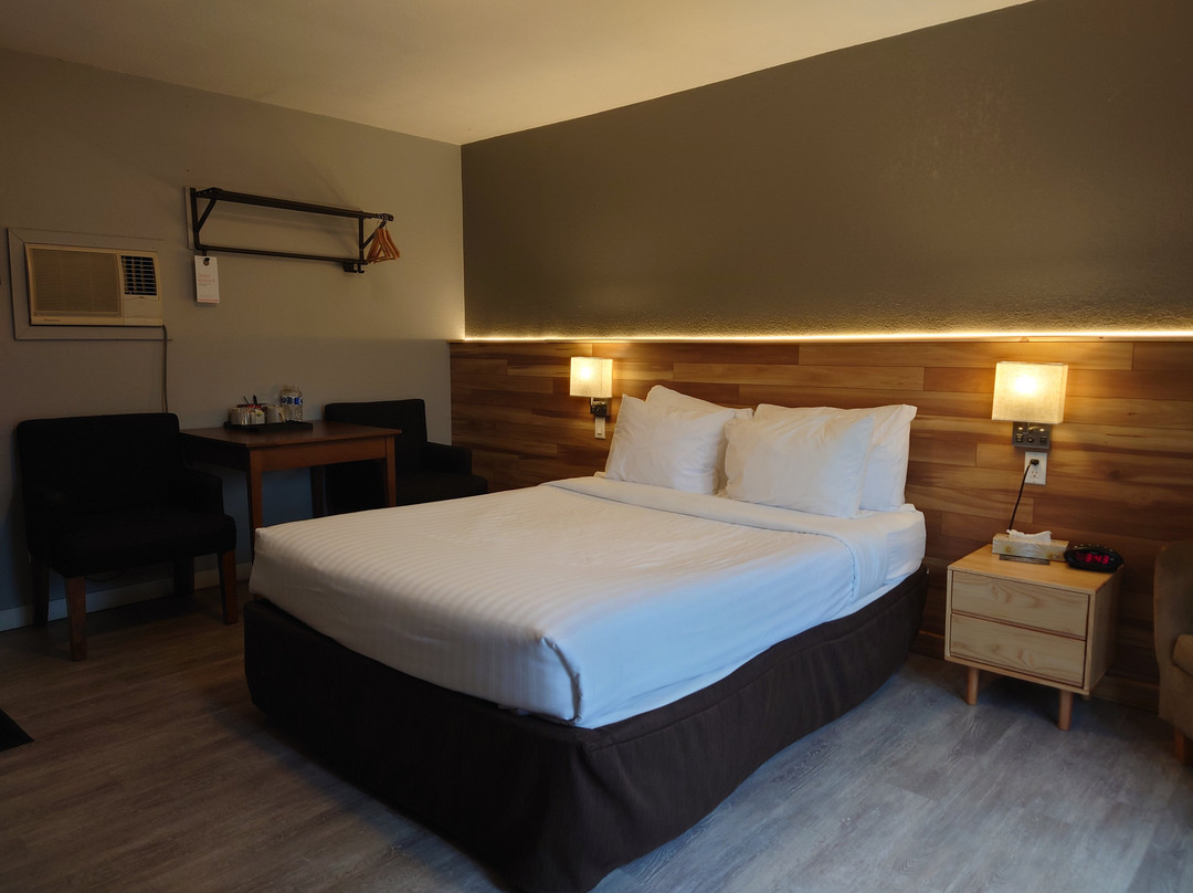 Timberland Inn主图