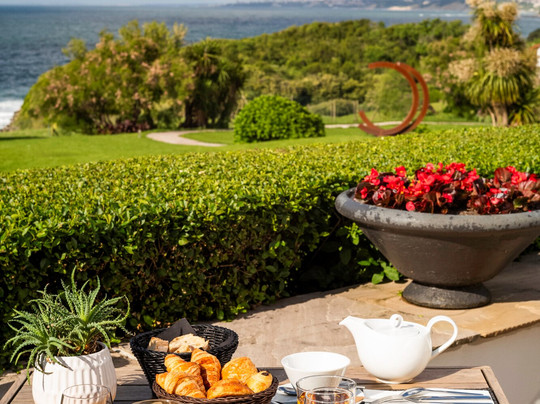 Hôtel La Réserve主图