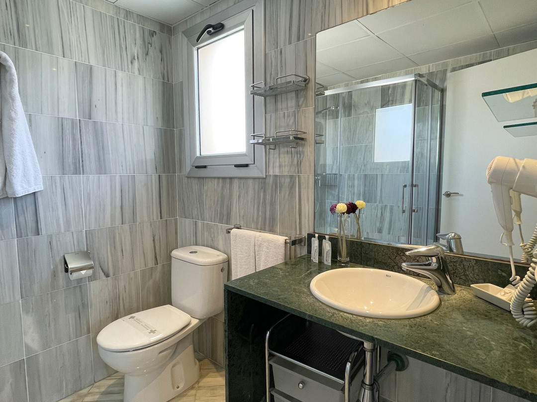 图里萨酒店主图