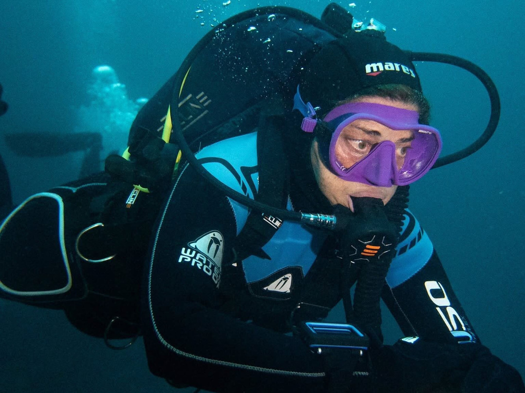 Divers Society-Saronida必去景点