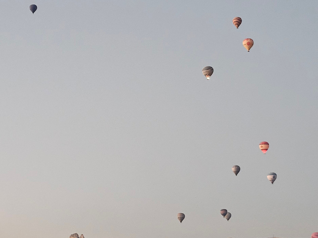 Underground Cave Suites Hotel主图