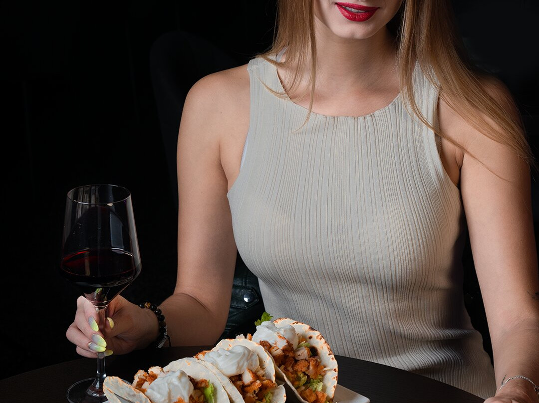 Classic Cafe & Lounge