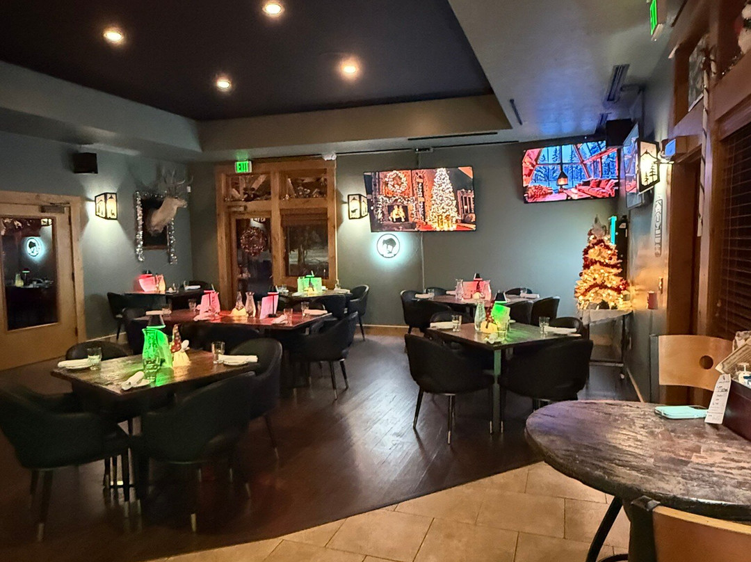 Flying Saddle Resort主图