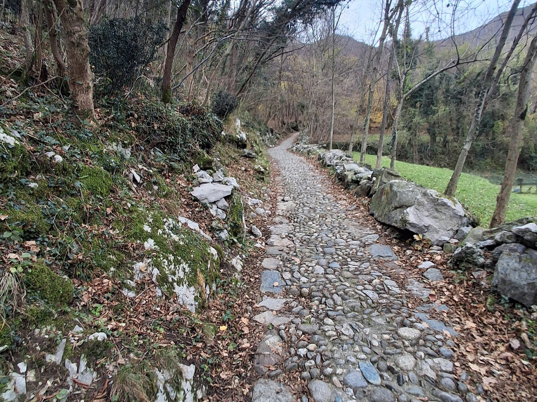 Abbazia San Pietro al Monte-Civate必去景点