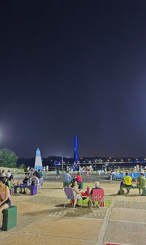 Hito Tres Fronteras-伊瓜苏港必去景点