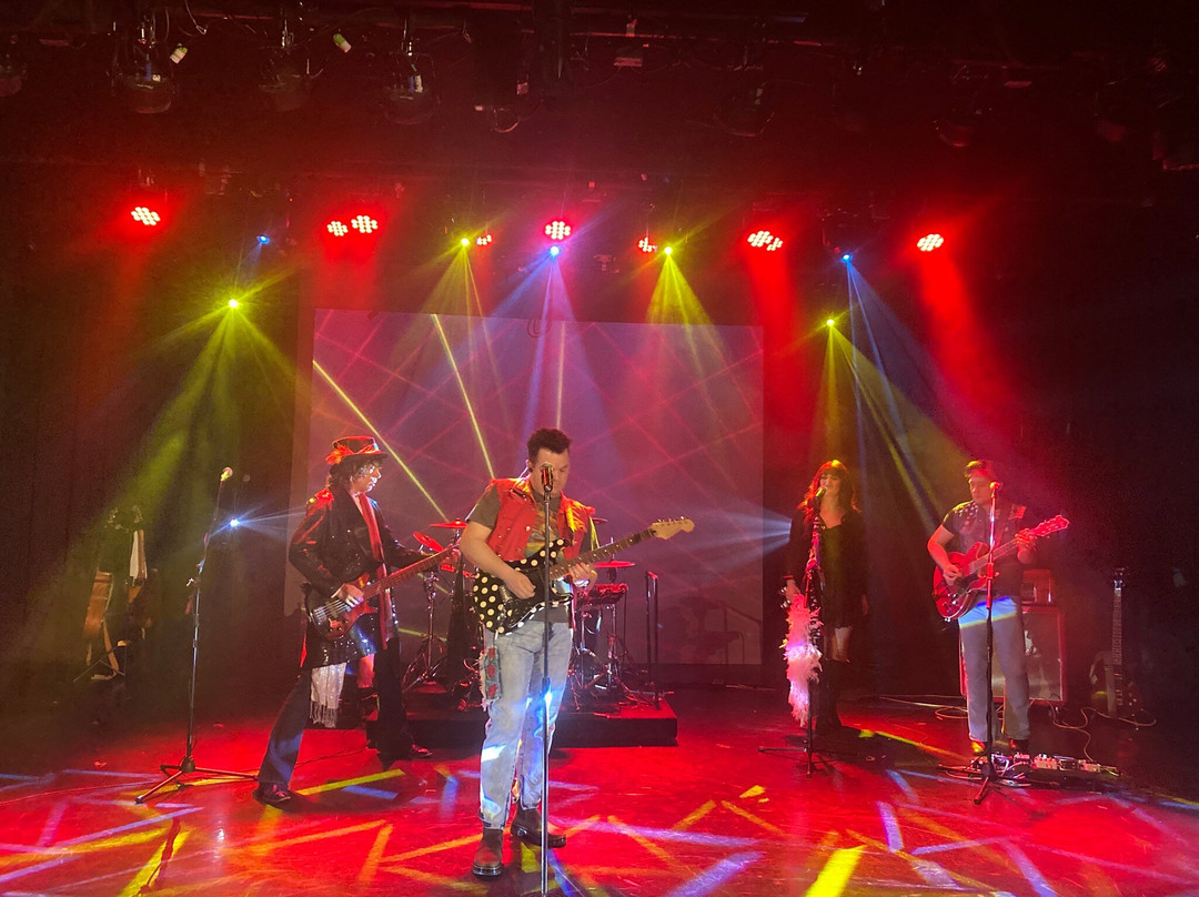 Classic Rock Icons-布兰森必去景点