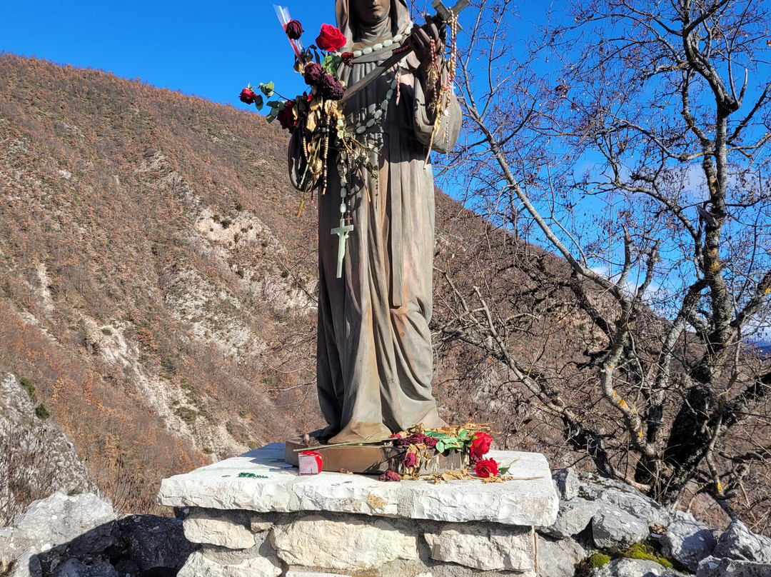 Scoglio della Preghiera-Cascia必去景点