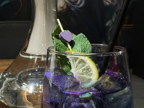 Ne Gorchit Lounge Bar主图