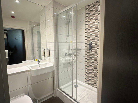 Premier Inn Staines-upon-Thames hotel主图