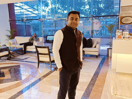 Le Lac Sarovar Portico主图