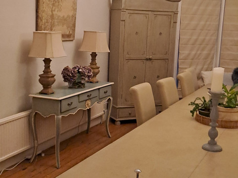 Longworth Villa主图